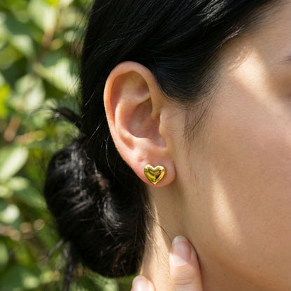 medium heart stud earrings